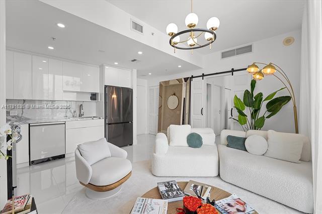 Photo - 300 S Biscayne Blvd