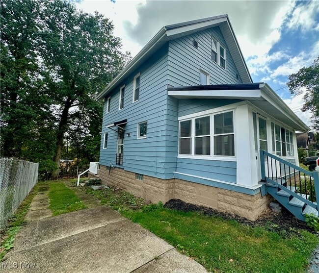 Photo - 1111 East Ave