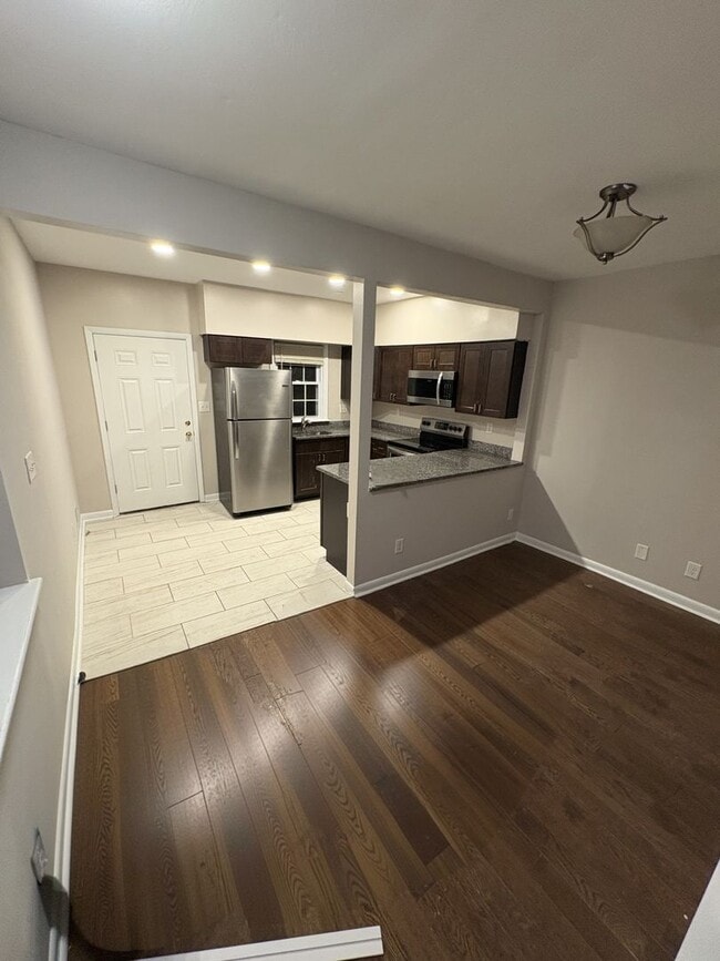 Photo - 914 N Eden St