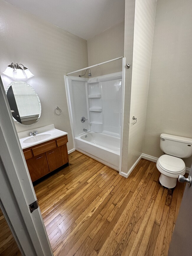 Photo - 1635 White St Unidad 1