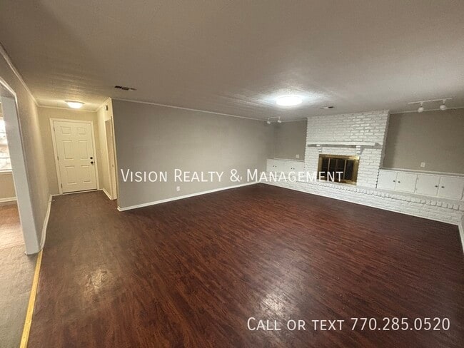 Photo - 3608 Sir Michael Dr