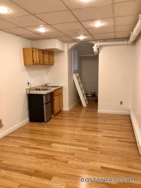 Photo - 405 Beacon St Unit B