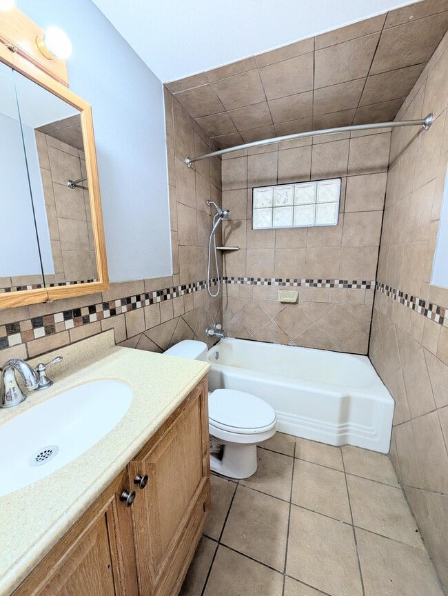 Photo - 2511 52nd St