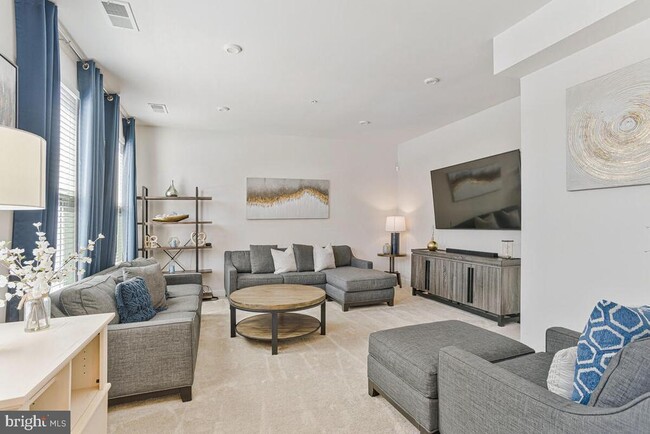 Photo - 10948 St Patricks Pk Aly