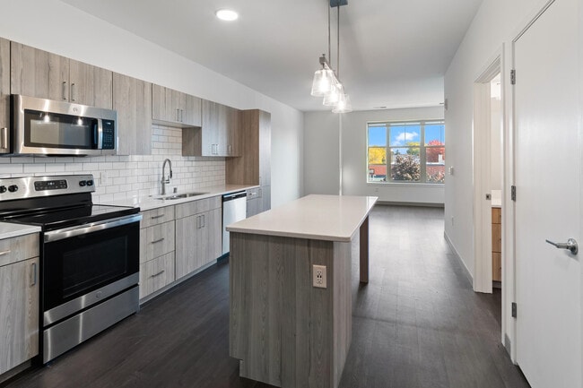 Photo - 2420 E Capitol Dr