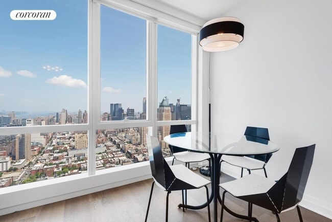 Building Photo - 460 W 42nd St Rental