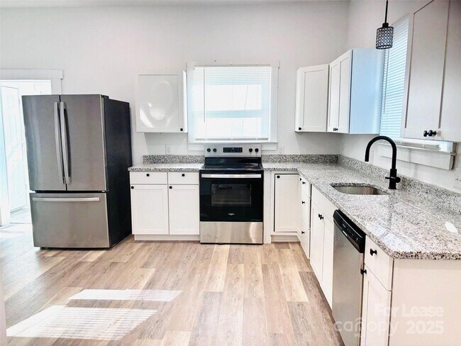 Photo - 243 S Crigler St