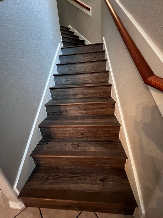 Photo - 422 Abbey Ln