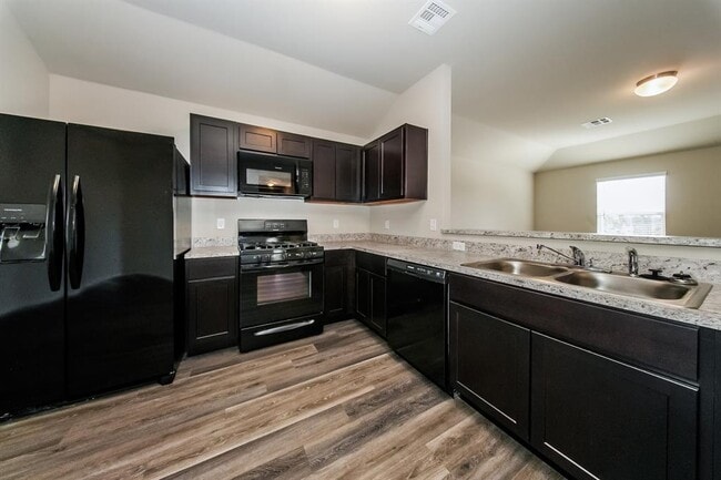 Photo - 2920 Brooke Rd