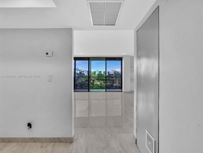 Photo - 20301 W Country Club Dr Unidad 521