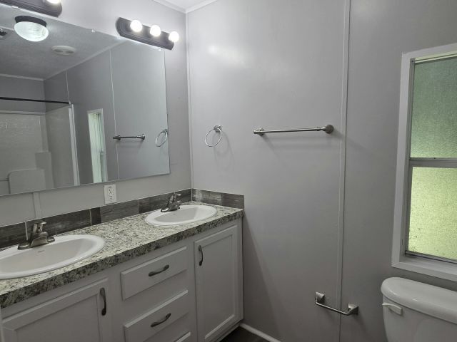 Photo - 217 Magnolia Ln