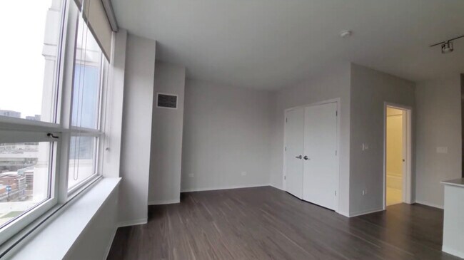 Photo - 801 W Adams St Unit 810