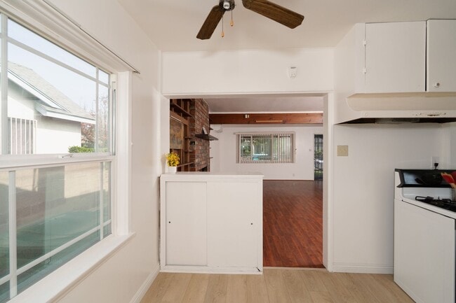 Photo - BEAUTIFUL COZY 2 BED 1 BATH HOUSE!