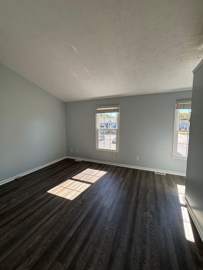 Photo - 119 Sterling Ct