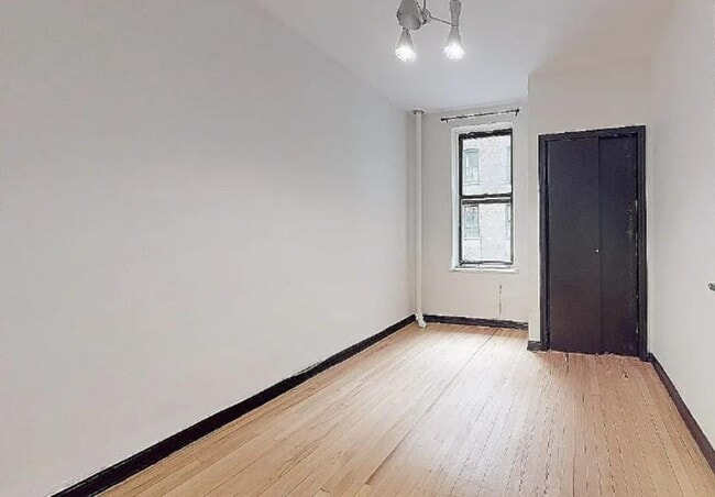 Photo - West 136th Street Unit 8