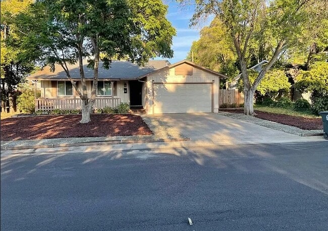 Building Photo - 2669 Chassella Way