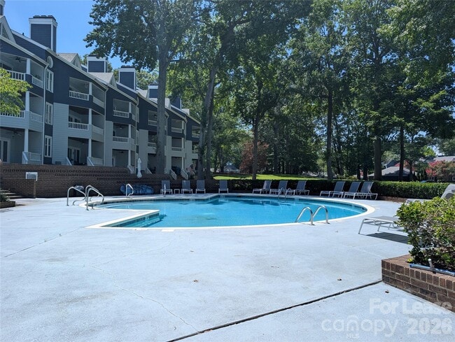 Photo - 350 Northwest Dr
