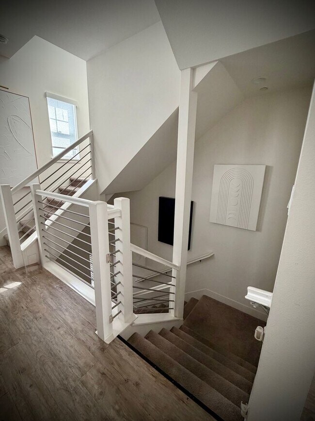 Photo - Luxury 4BR Home with Dual Side Yards, Putt...