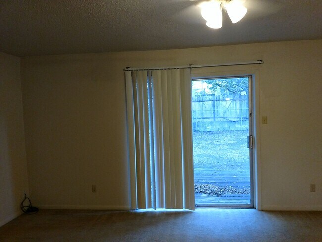 Photo - 1104 Cummings Ave