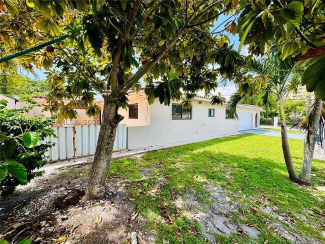 201 SW 40th Ave