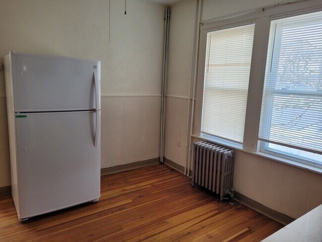 Photo - 165 Glendale Ave Unit 1