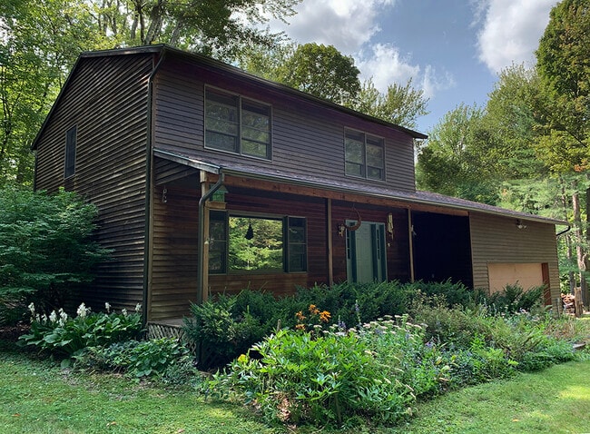 Building Photo - 146 Fern Rd Rental