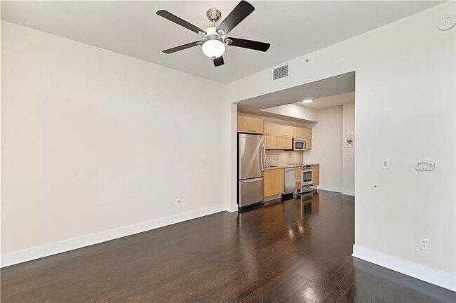 Photo - 1302 S Parker Rd Unidad APT 134