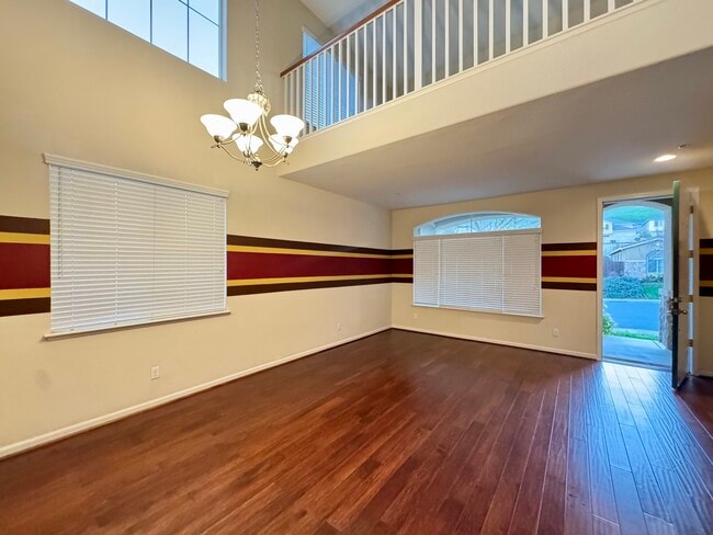 Photo - 2581 Tampico Dr