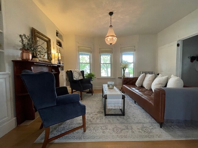 Photo - 123 E Harrison St