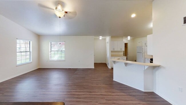 Gull Prairie/Gull Run Apartments and Townhomes