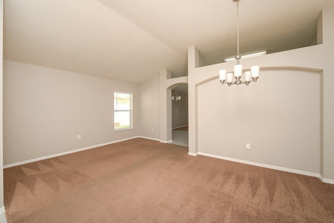 Photo - 30801 Tremont Dr