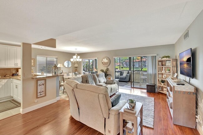 Building Photo - 10663 Ocean Palm Way Unit 101