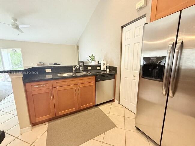 Photo - 1530 Canary Island Dr