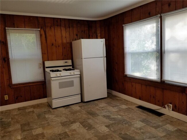 Photo - 7105 Main St Unidad 2