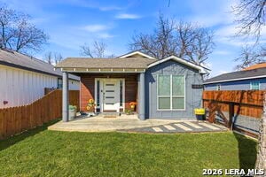 Photo - 227 E Baylor St