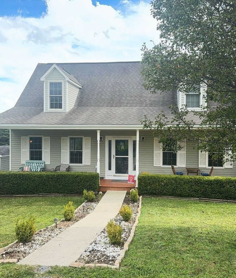 3 bedroom 2 bath home - 3 bedroom 2 bath home