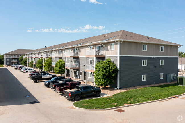 Building Photo - Fox Run Rental