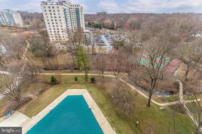 10500 Rockville Pike Unit 1012
