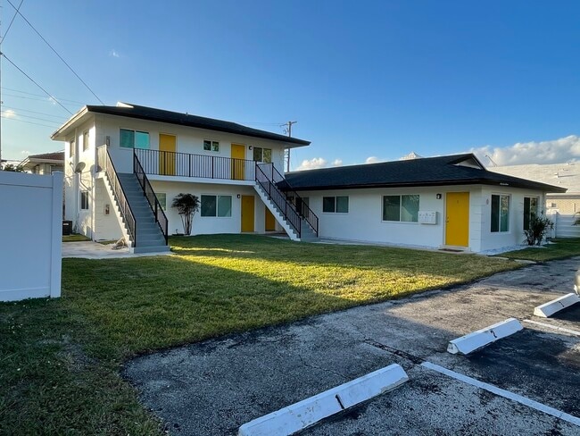 Photo - 4911 NE 19th Ave Apartments Unit 4