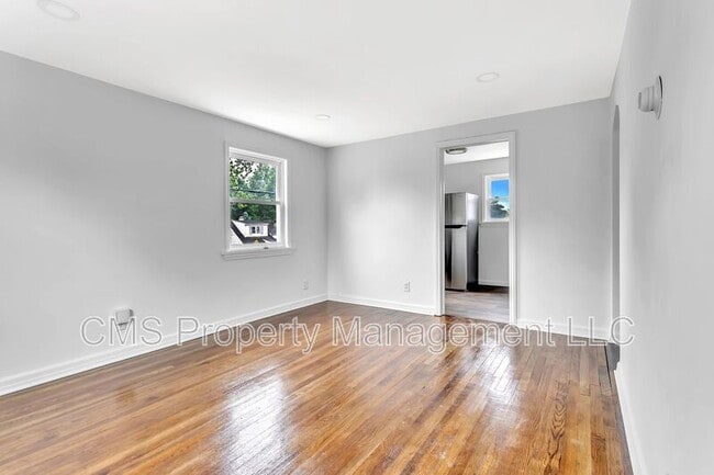 401 Sanford Ave Unit 2
