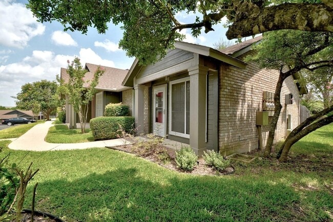 Photo - 1015 E Yager Ln Unit 88