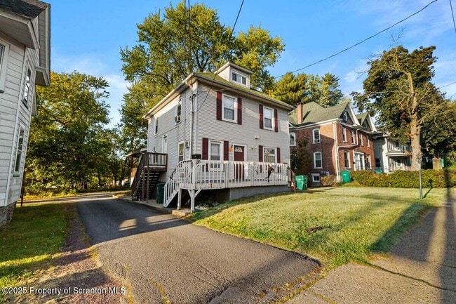120 Ridgeway St