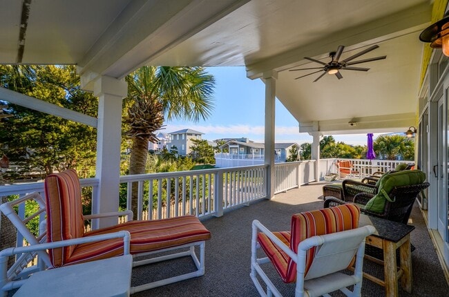 2 Sand Dollar Ln