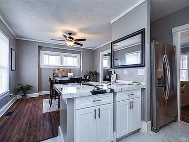 Photo - 125 Linsan Ct
