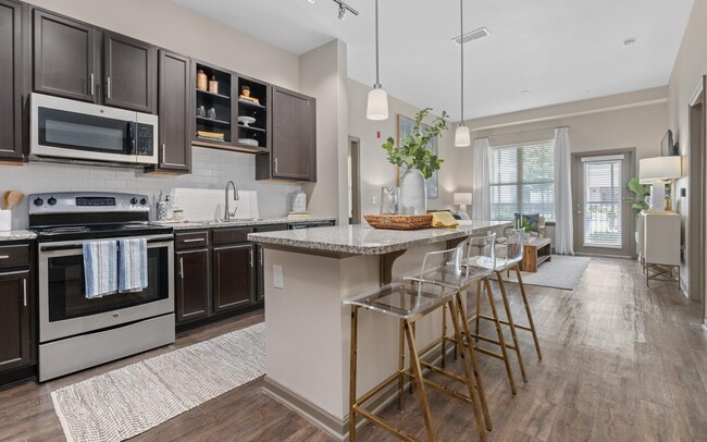 Riverhouse Apartments
