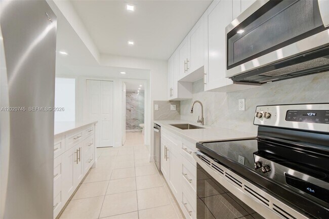 Photo - 200 Lakeview Dr Unit 211