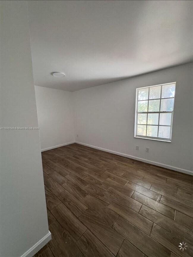 Photo - 3 bedroom in Hallandale FL 33009 Unidad A