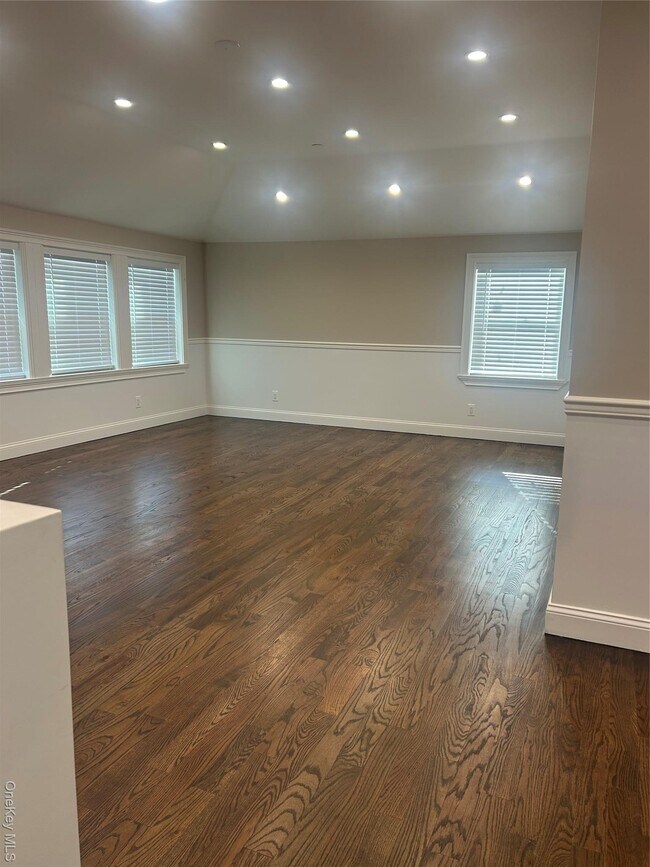 Photo - 147-24-147224 224th St Unit second floor