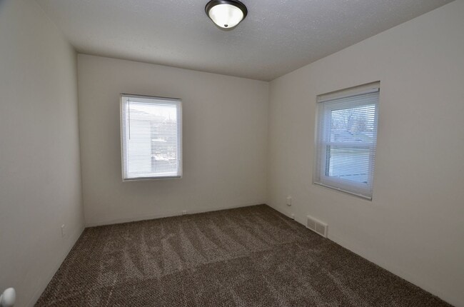 Photo - 1350 Elder Ln