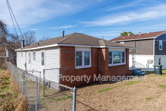 Photo - 408 Miles Ave